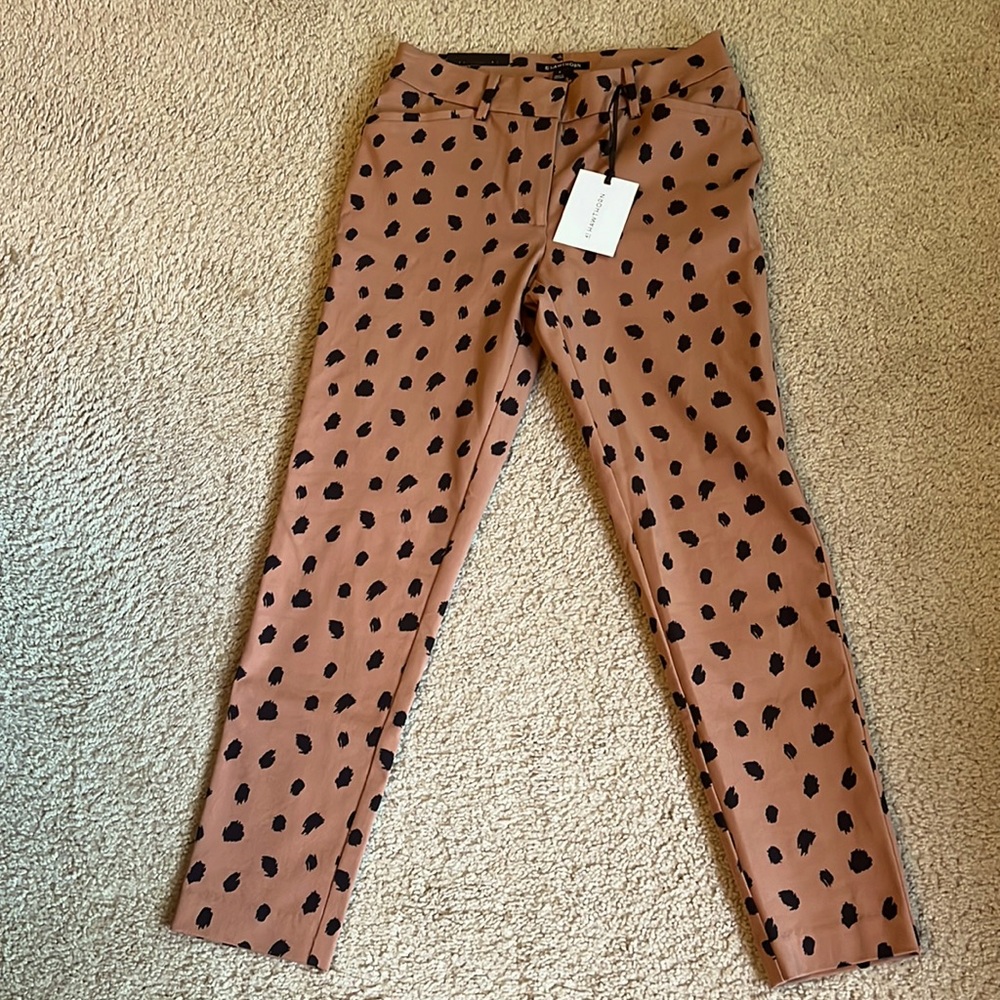 NWT adorable camel-colored cropped pants